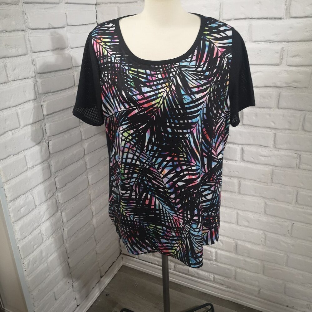 Nola Ladies Size 2X Multi Colored Patterned Front Plain Black Back Top